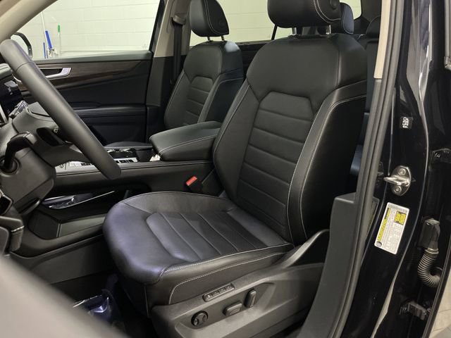 Used 2024 Volkswagen Atlas SEL image 4