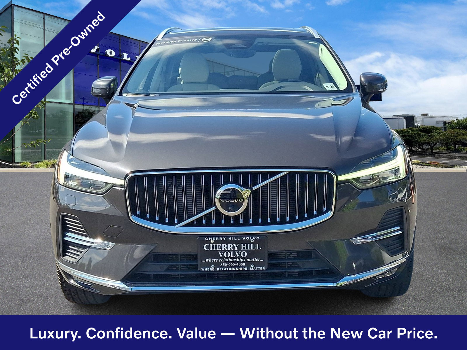 Certified 2023 Volvo XC60 B5 Plus w/ Climate Package AWD/4WD image 2