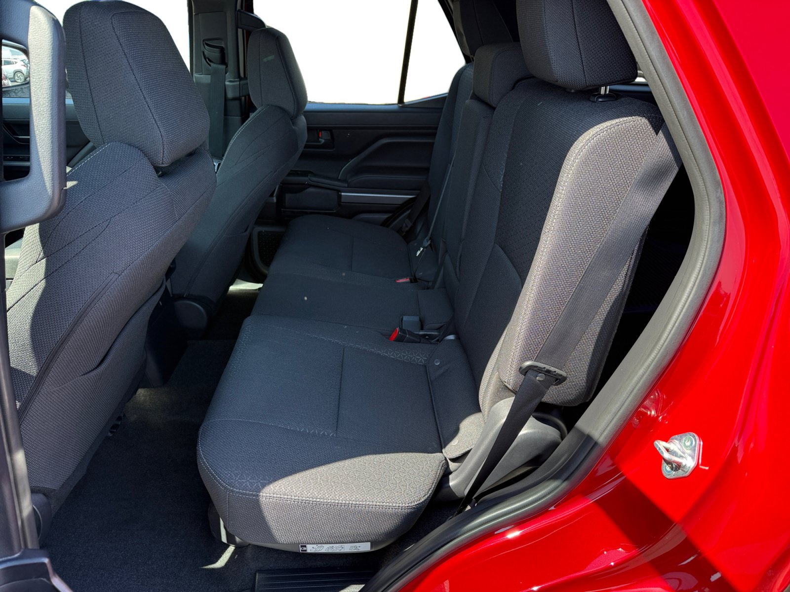 Used 2025 Toyota 4Runner SR5 AWD/4WD image 16
