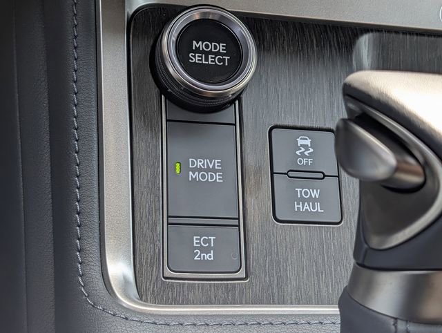 Used 2026 Lexus GX 550 image 17