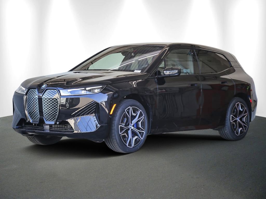 Used 2025 BMW iX xDrive50 w/ Premium Package AWD/4WD image 3