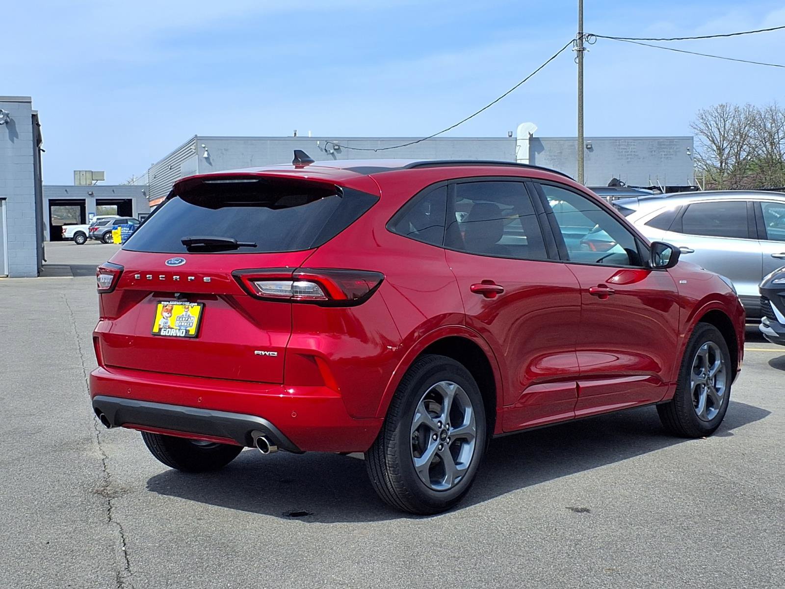 Used 2024 Ford Escape ST-Line w/ Tech Pack #1 AWD/4WD image 2