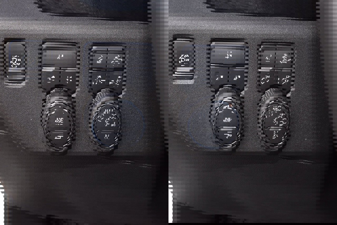 Used 2025 Chevrolet Silverado 2500 LT w/ Safety Package image 32