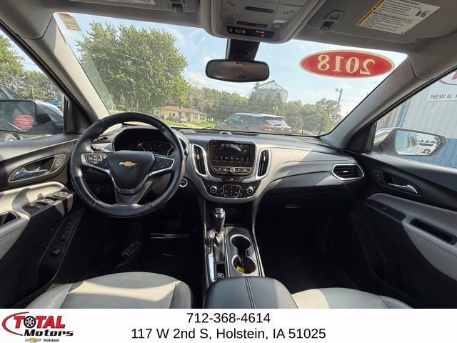 Used 2018 Chevrolet Equinox Premier AWD/4WD image 17