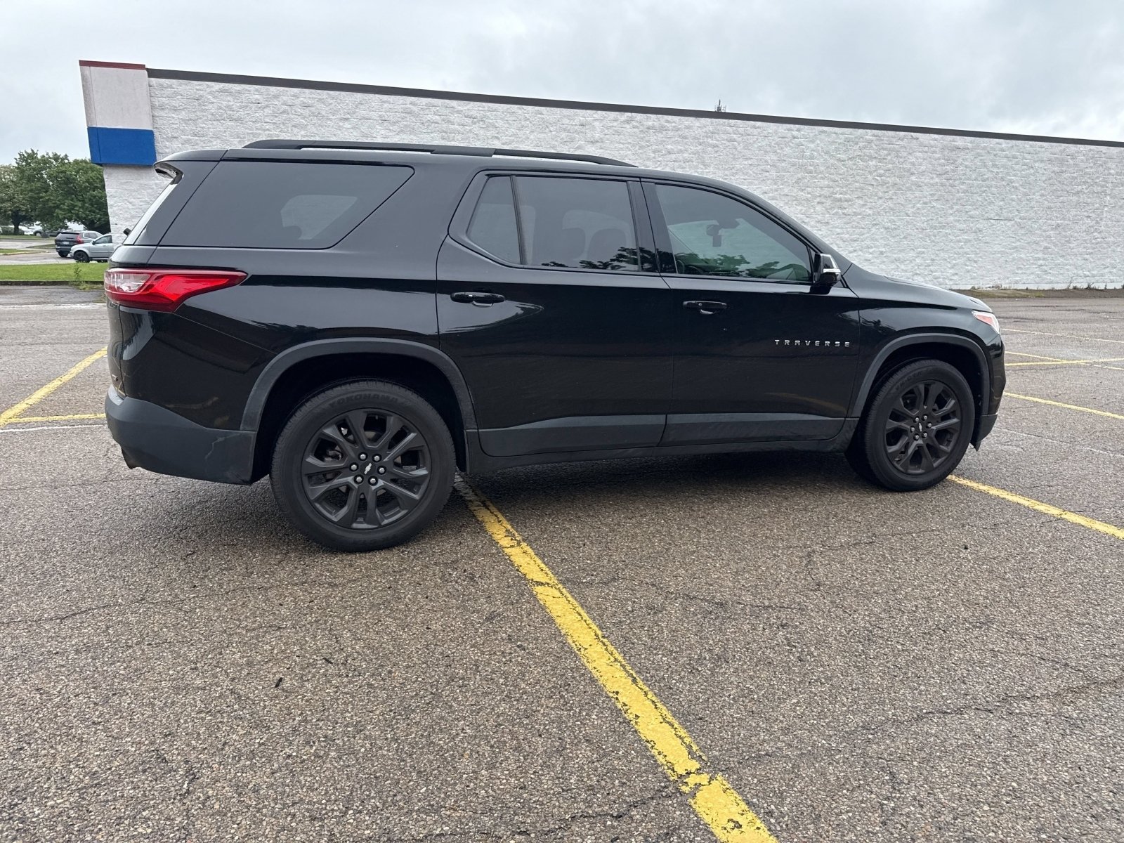 Used 2020 Chevrolet Traverse RS FWD image 23