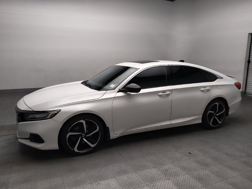 Used 2021 Honda Accord Sport image 2