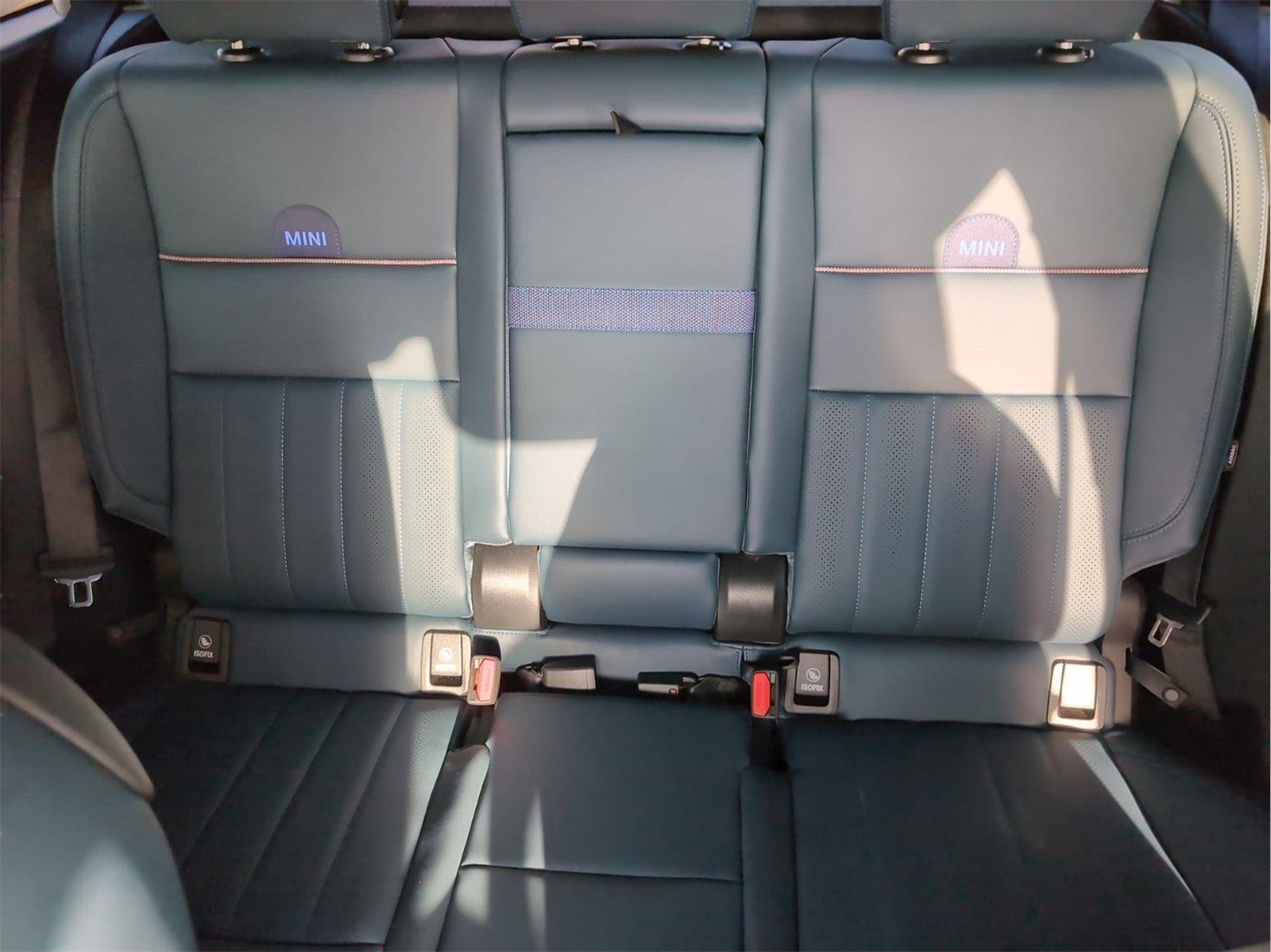 Used 2025 MINI Cooper Countryman S w/ Comfort Package Max image 17