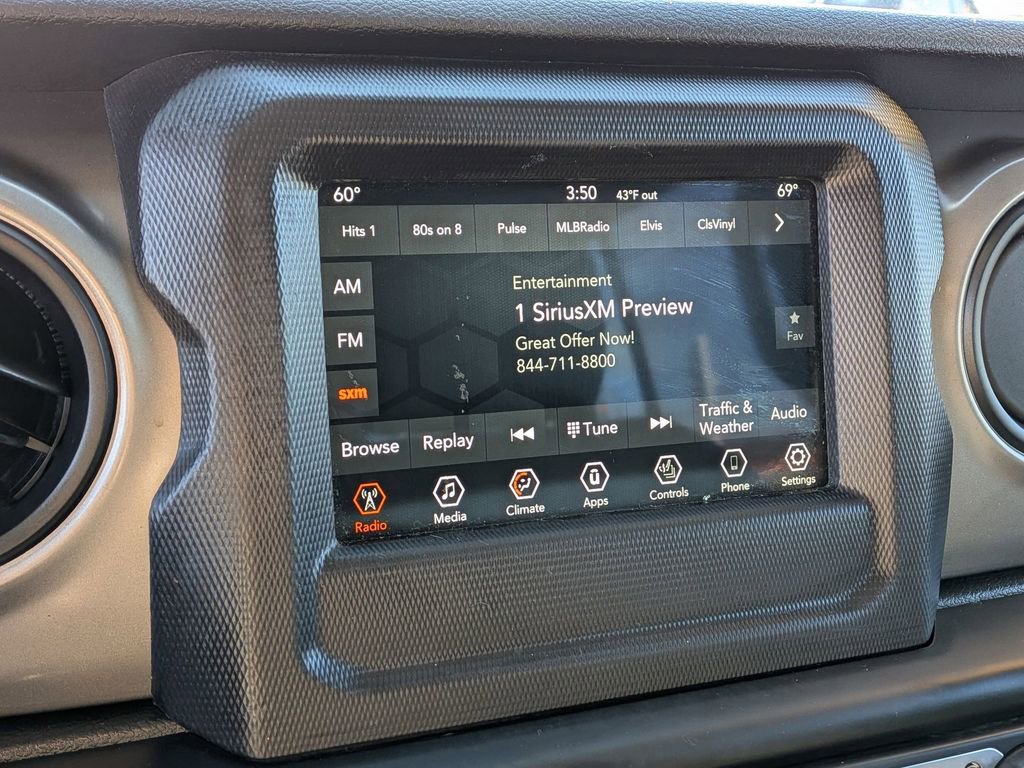 Used 2020 Jeep Wrangler Unlimited Willys image 25