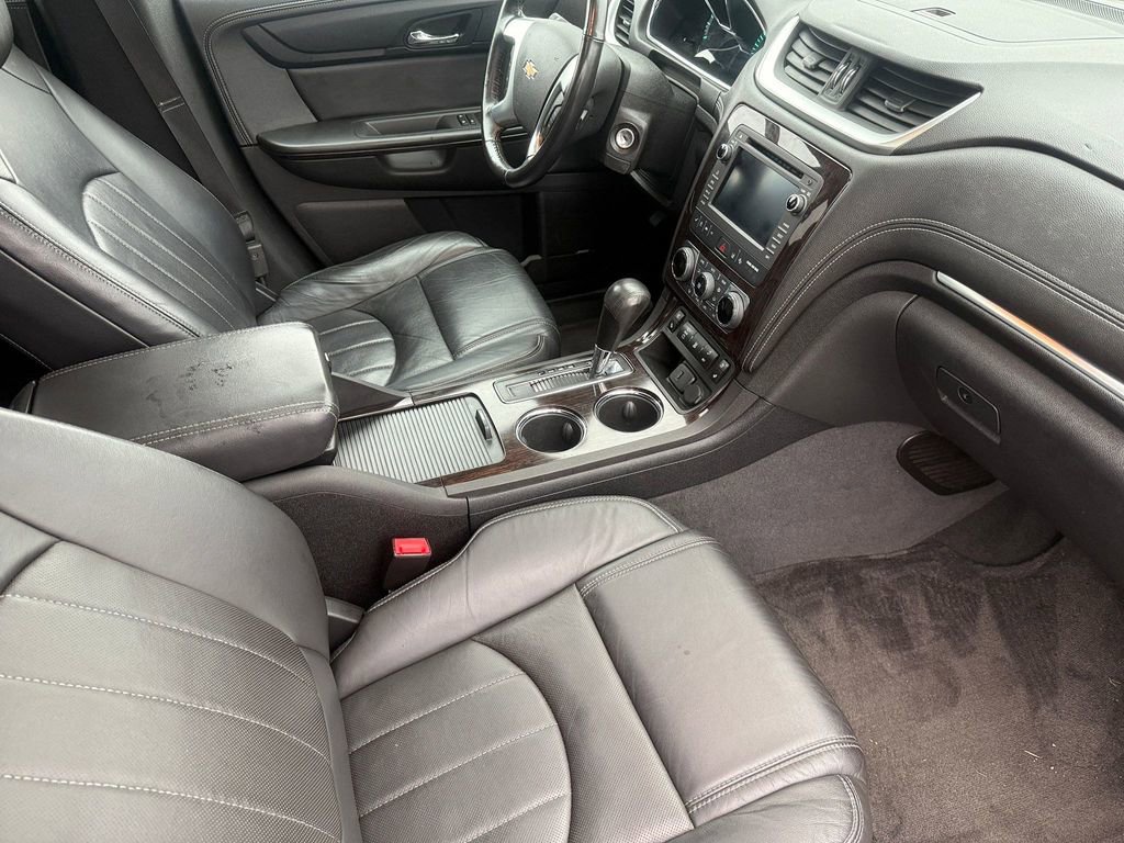 Used 2016 Chevrolet Traverse LTZ image 25