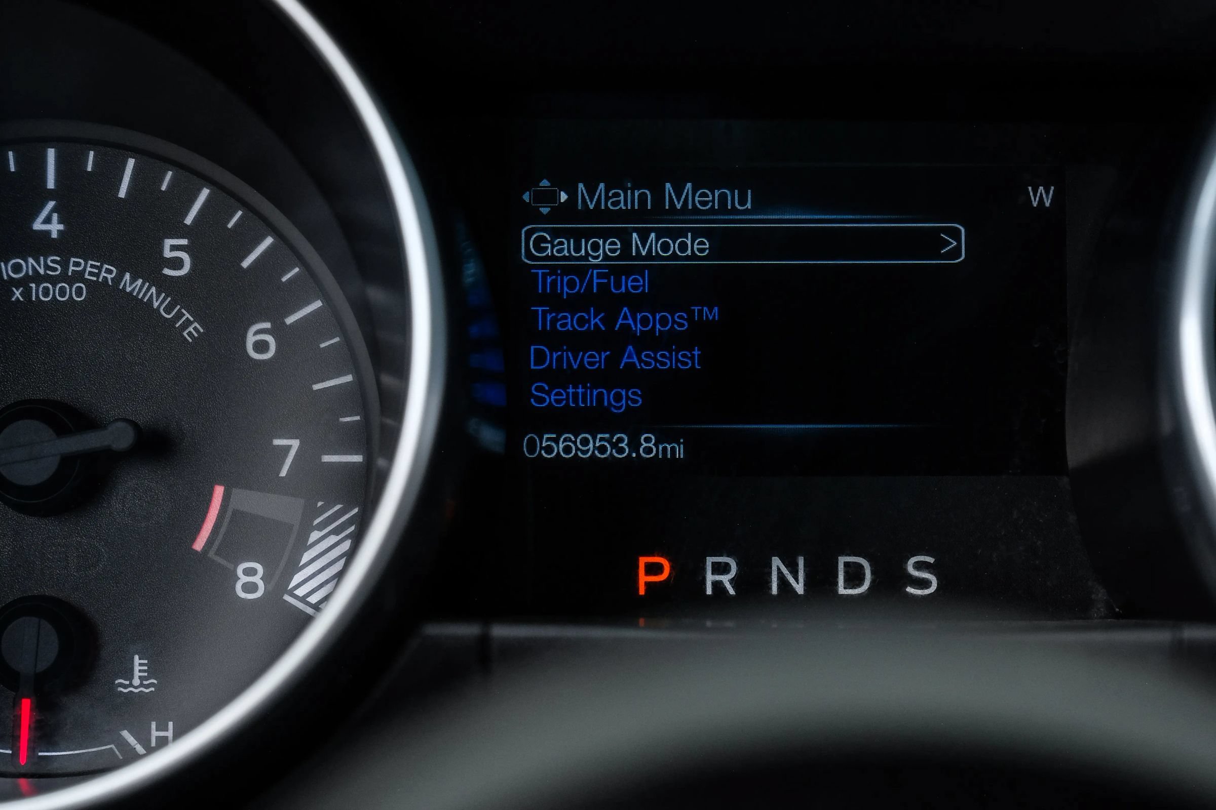 Used 2019 Ford Mustang GT Premium w/ Carbon Sport Interior Package RWD image 26