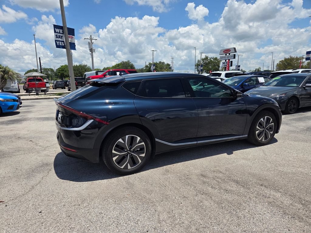 Used 2024 Kia EV6 Light RWD image 11