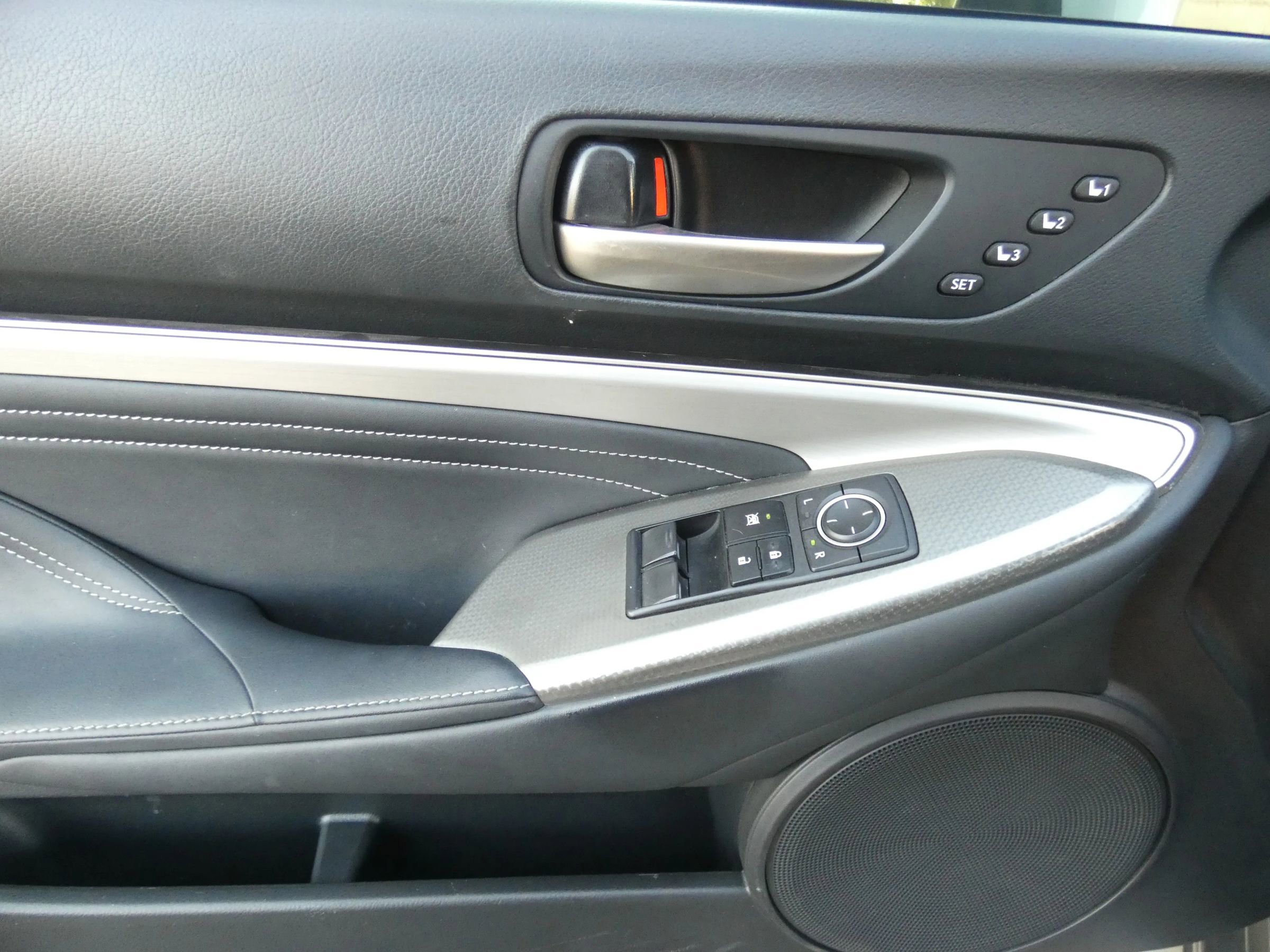 Used 2017 Lexus RC 200t image 54