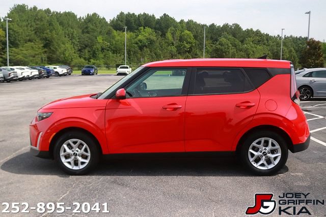 Certified 2024 Kia Soul LX w/ Option Group 015 FWD image 4