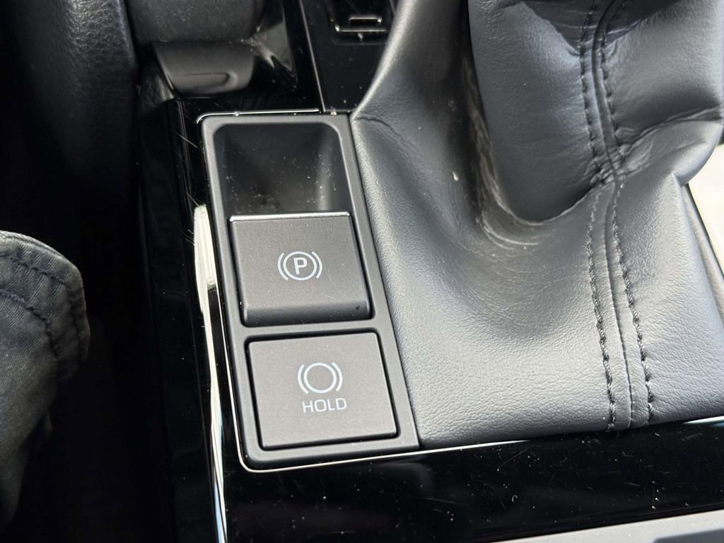 Used 2025 Toyota Land Cruiser 1958 image 23