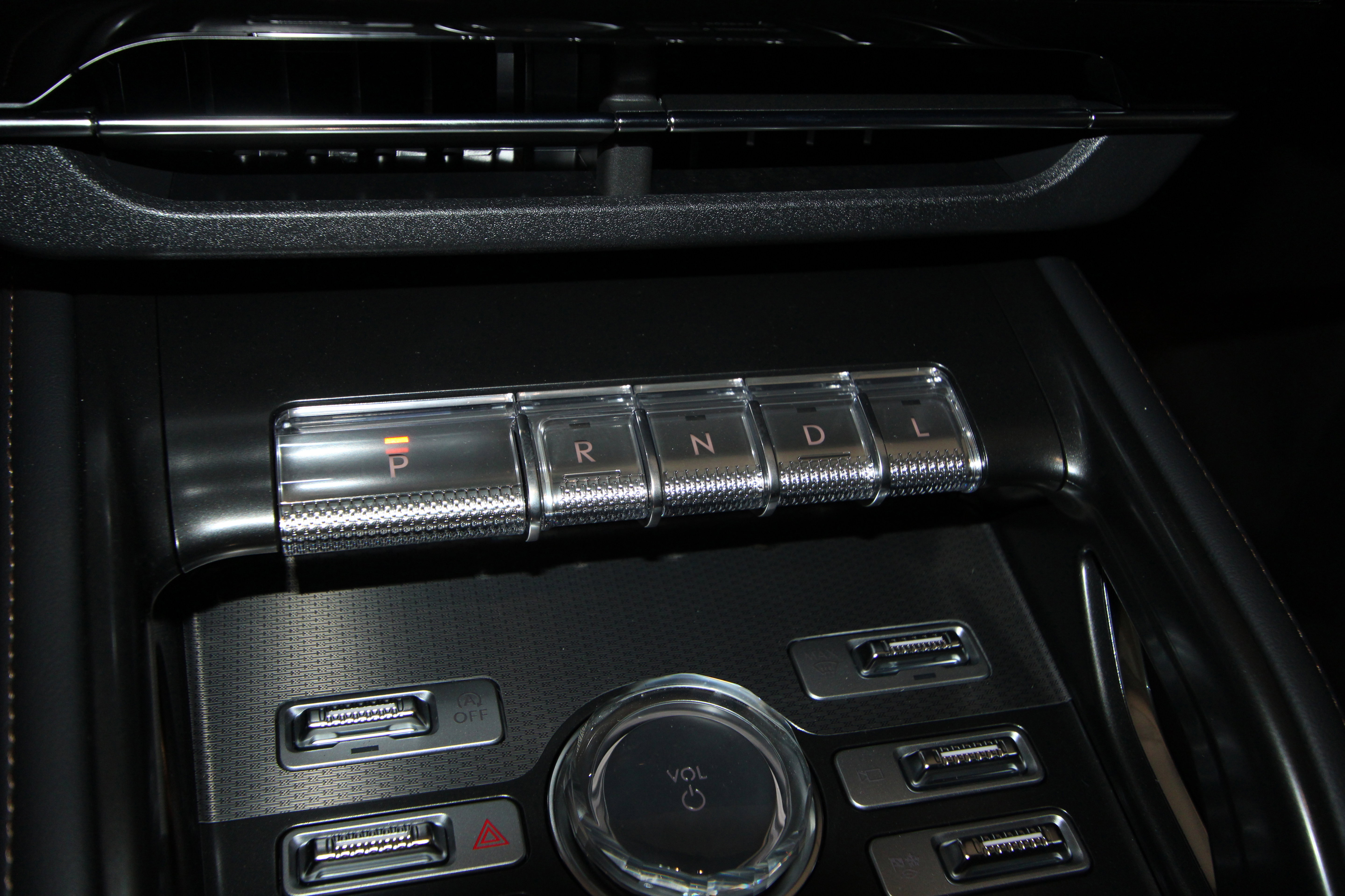 New 2026 Lincoln Nautilus Premier image 18