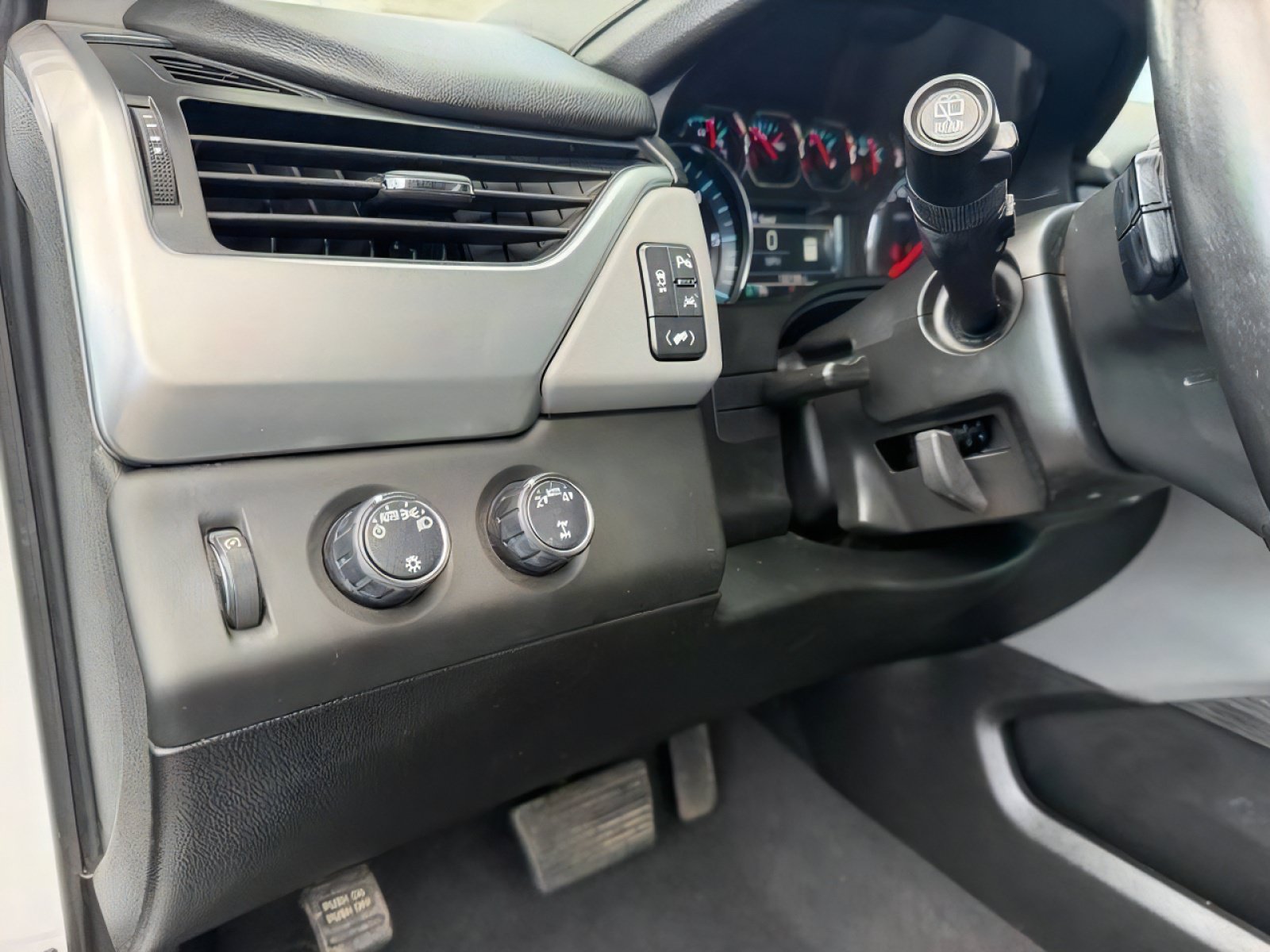 Used 2019 Chevrolet Tahoe LT AWD/4WD image 26