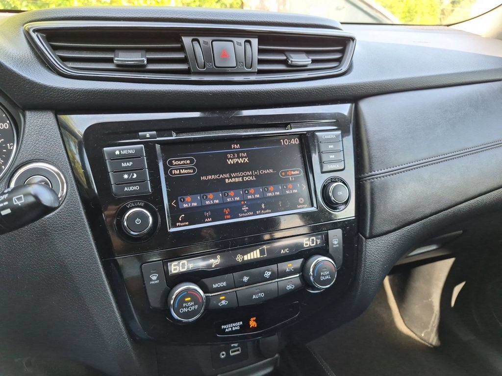 Used 2019 Nissan Rogue SL AWD/4WD image 17