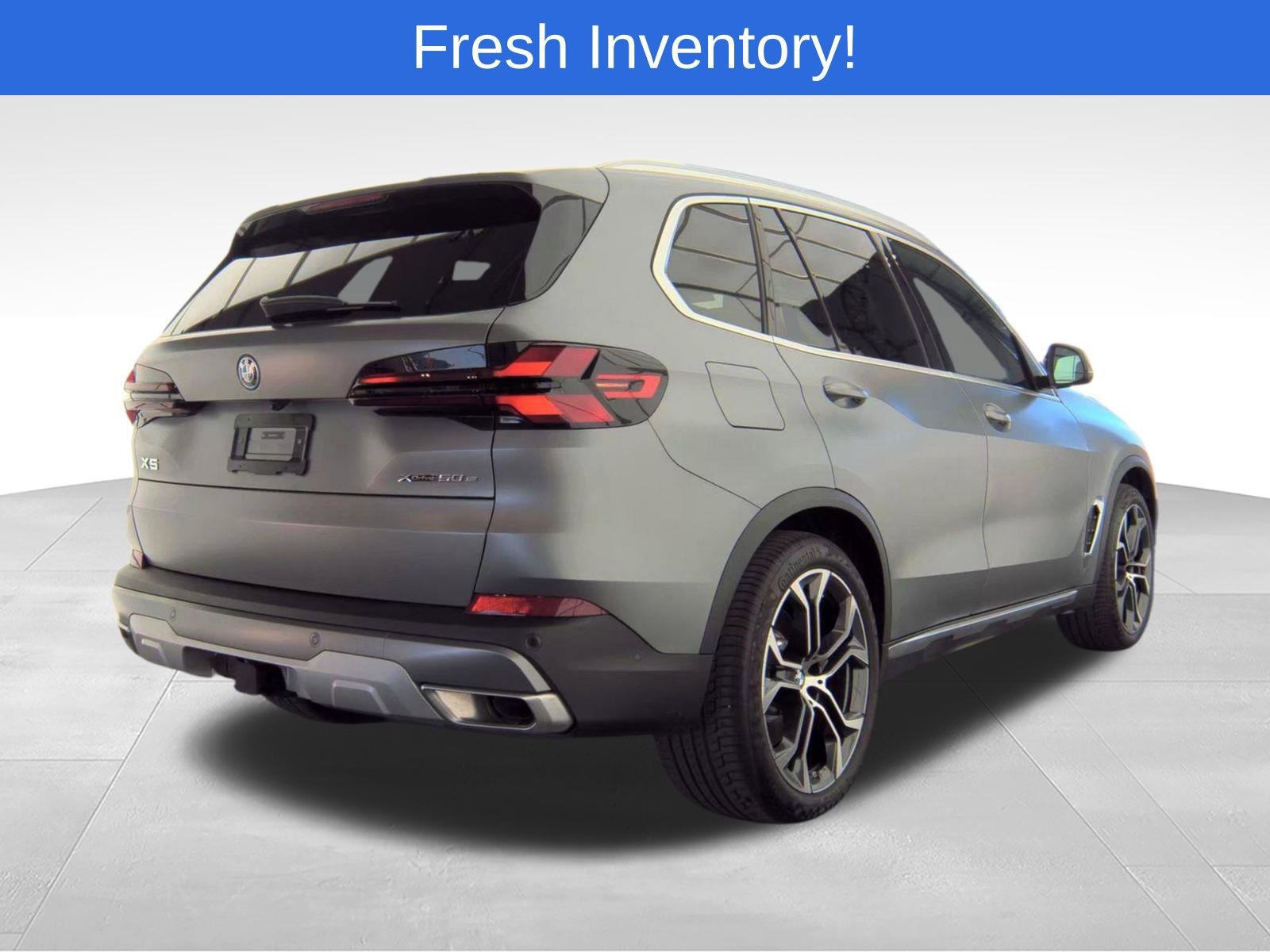 Used 2026 BMW X5 xDrive50e AWD/4WD image 5