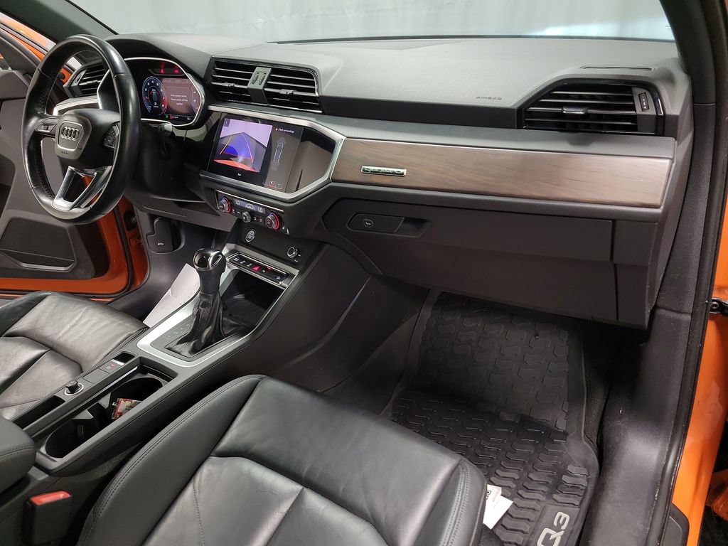 Used 2019 Audi Q3 2.0T Premium Plus w/ Premium Plus Package AWD/4WD image 35