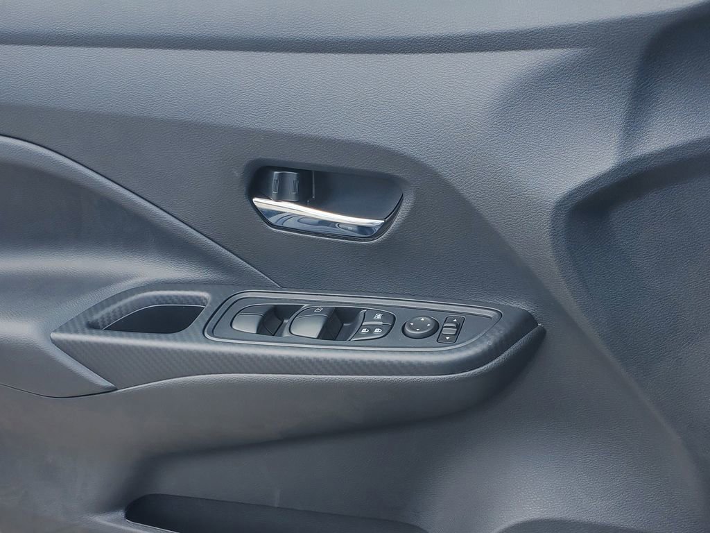 New 2025 Nissan Versa SV w/ Trunk Package FWD image 22