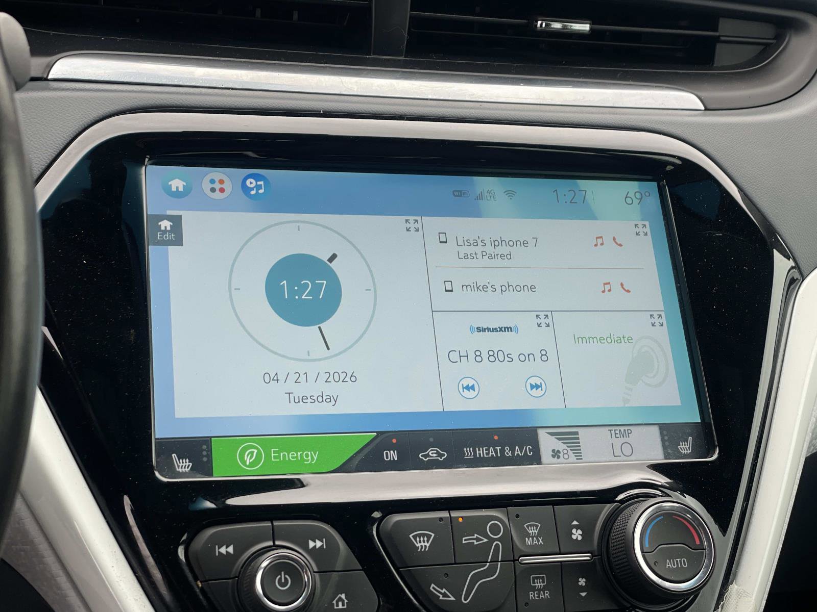 Used 2018 Chevrolet Bolt Premier FWD image 14