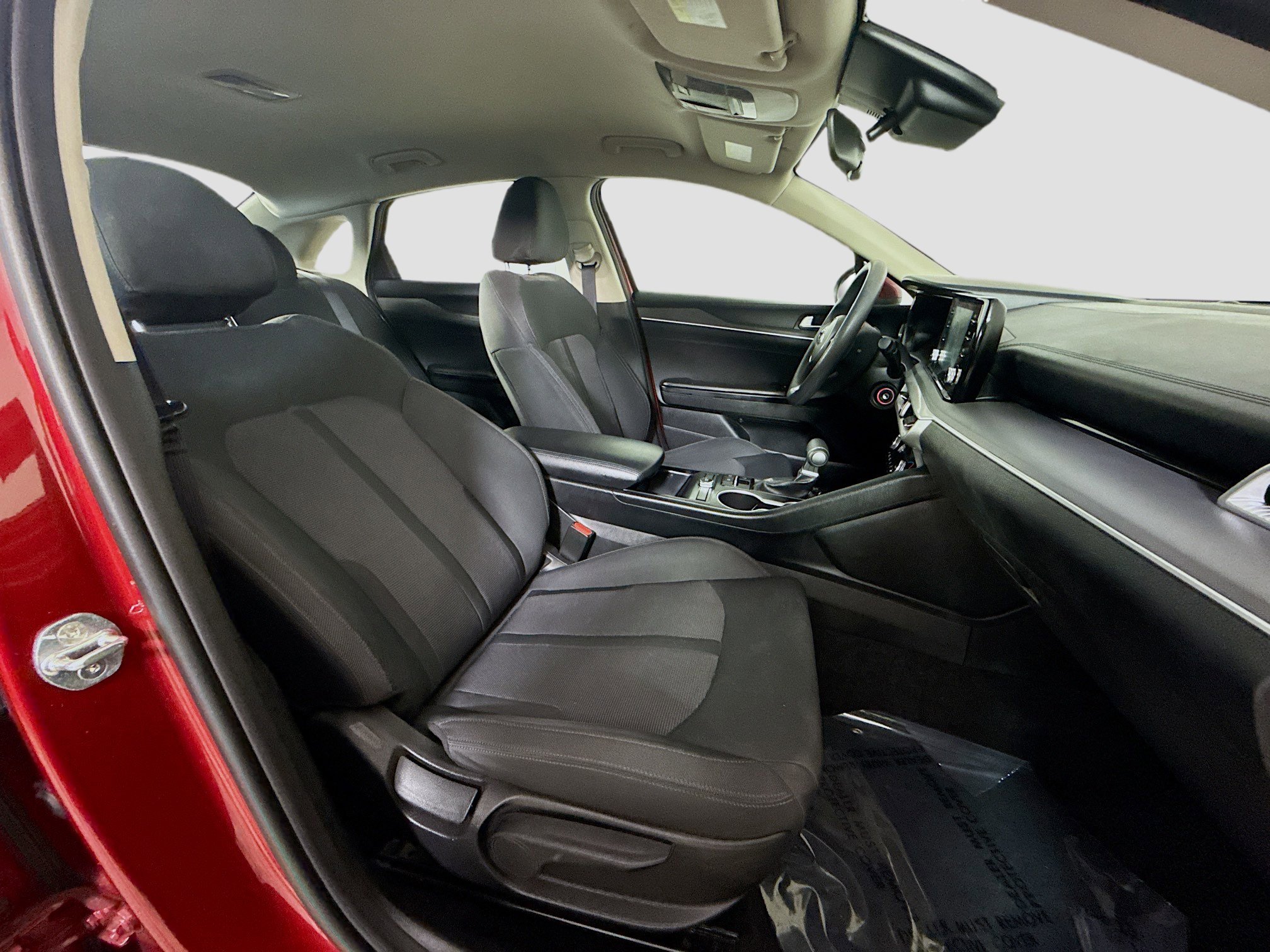 Used 2021 Kia K5 LX image 28