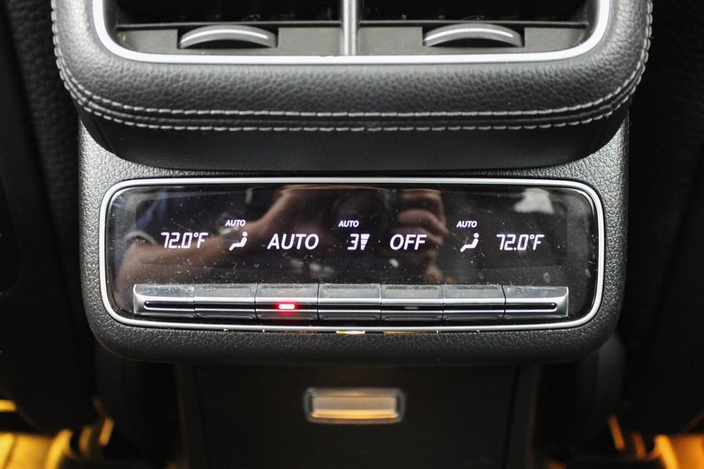 Used 2023 Mercedes-Benz GLS 450 4MATIC image 42