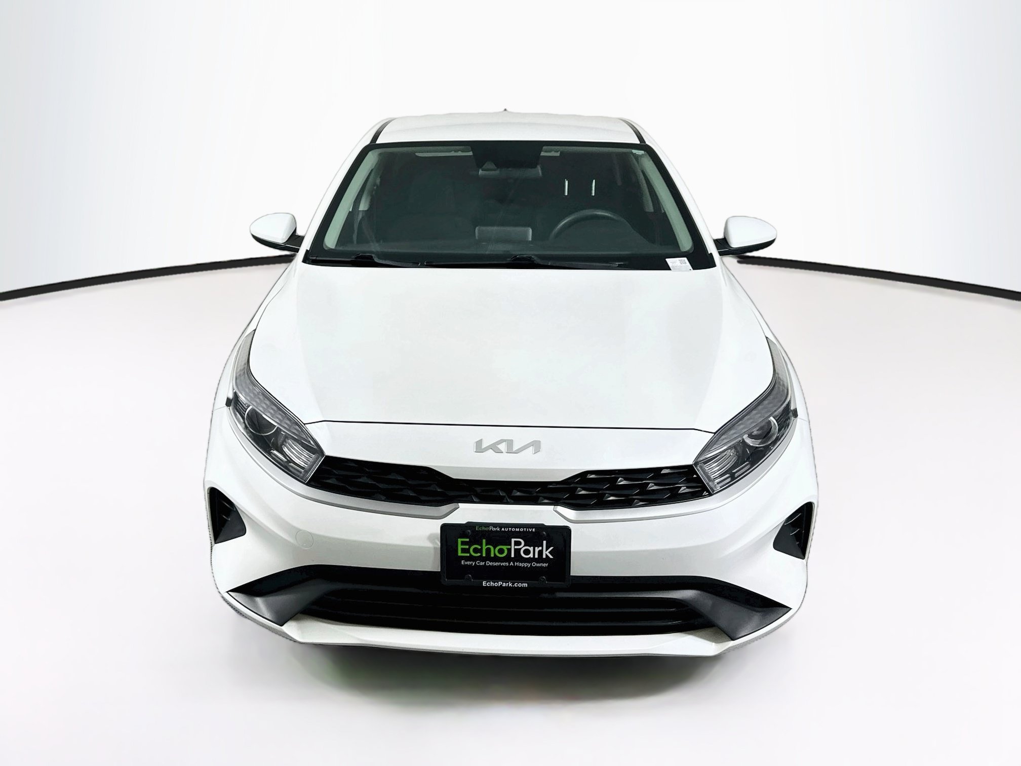Used 2022 Kia Forte LXS FWD image 2
