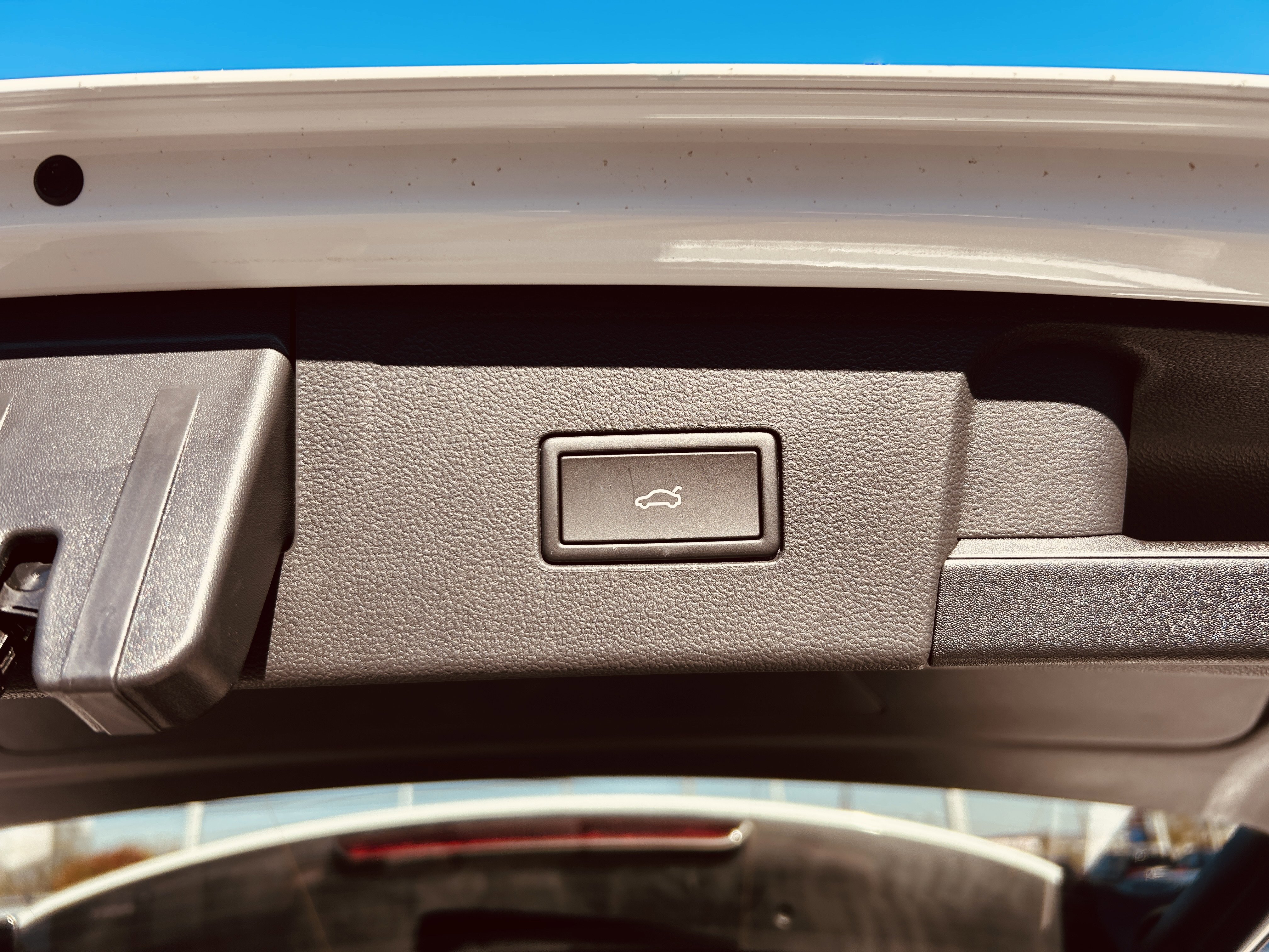 New 2026 Volkswagen Atlas Peak Edition image 28