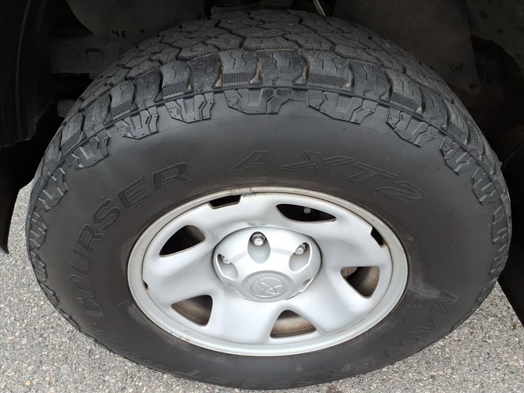 Used 2020 Toyota Tacoma SR image 10