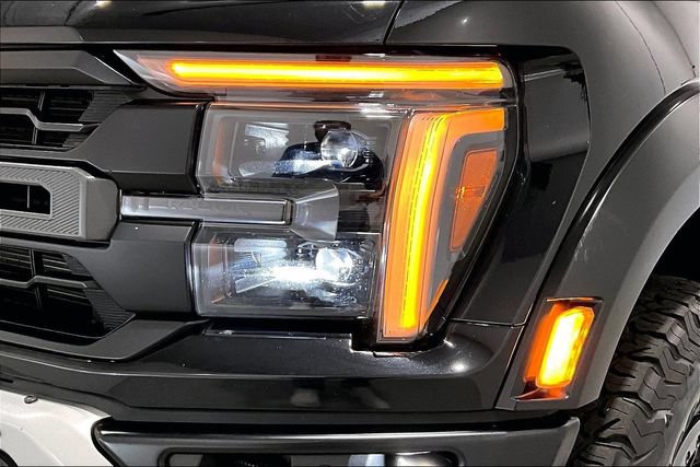 Used 2025 Ford F150 Raptor AWD/4WD image 41