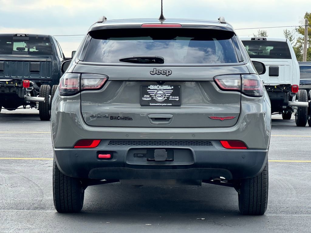 Used 2022 Jeep Compass Trailhawk w/ Trailhawk Elite Group image 6