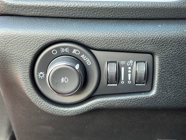 New 2026 Chrysler Pacifica Select image 18