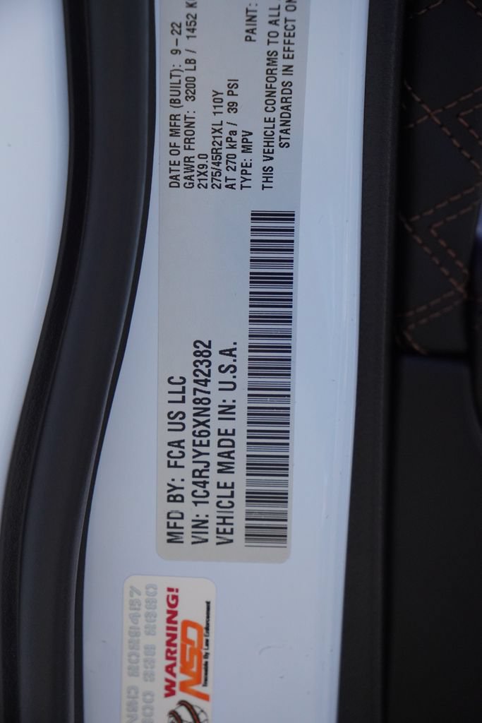 Certified 2022 Jeep Grand Cherokee Summit AWD/4WD image 44