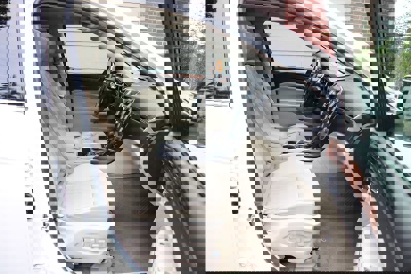 Used 2010 Cadillac SRX Performance image 14