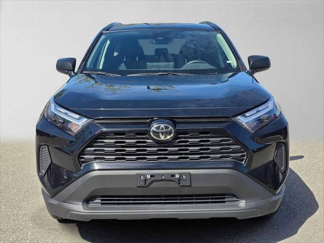 Used 2025 Toyota RAV4 LE AWD/4WD image 8