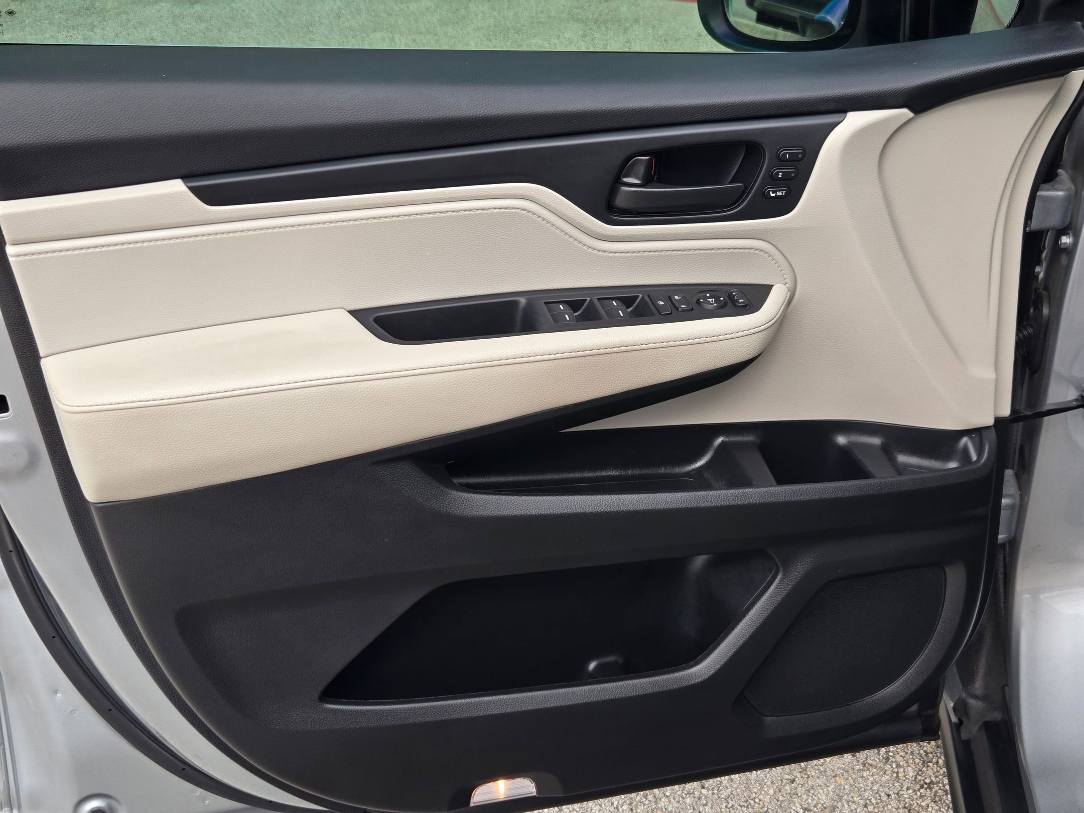 Certified 2025 Honda Odyssey EX-L image 10