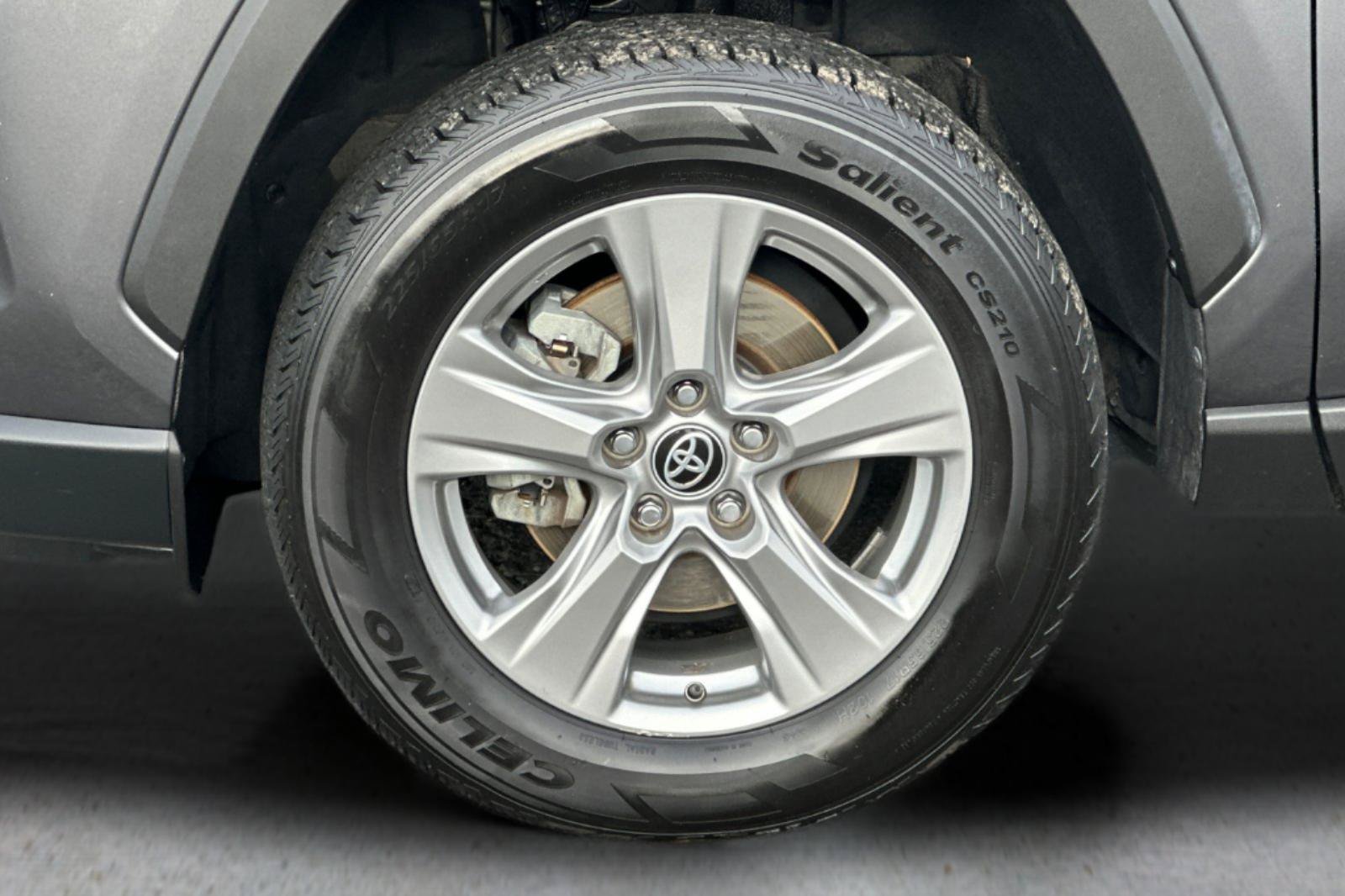 Used 2023 Toyota RAV4 XLE FWD image 24