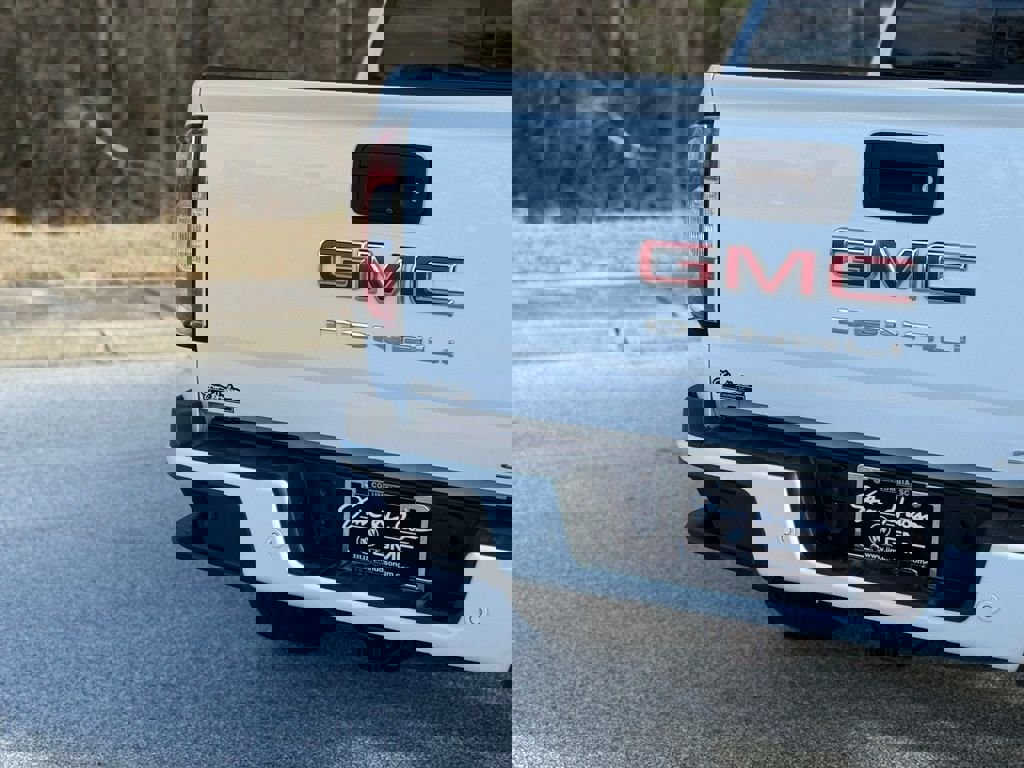 Used 2022 GMC Canyon Denali image 20