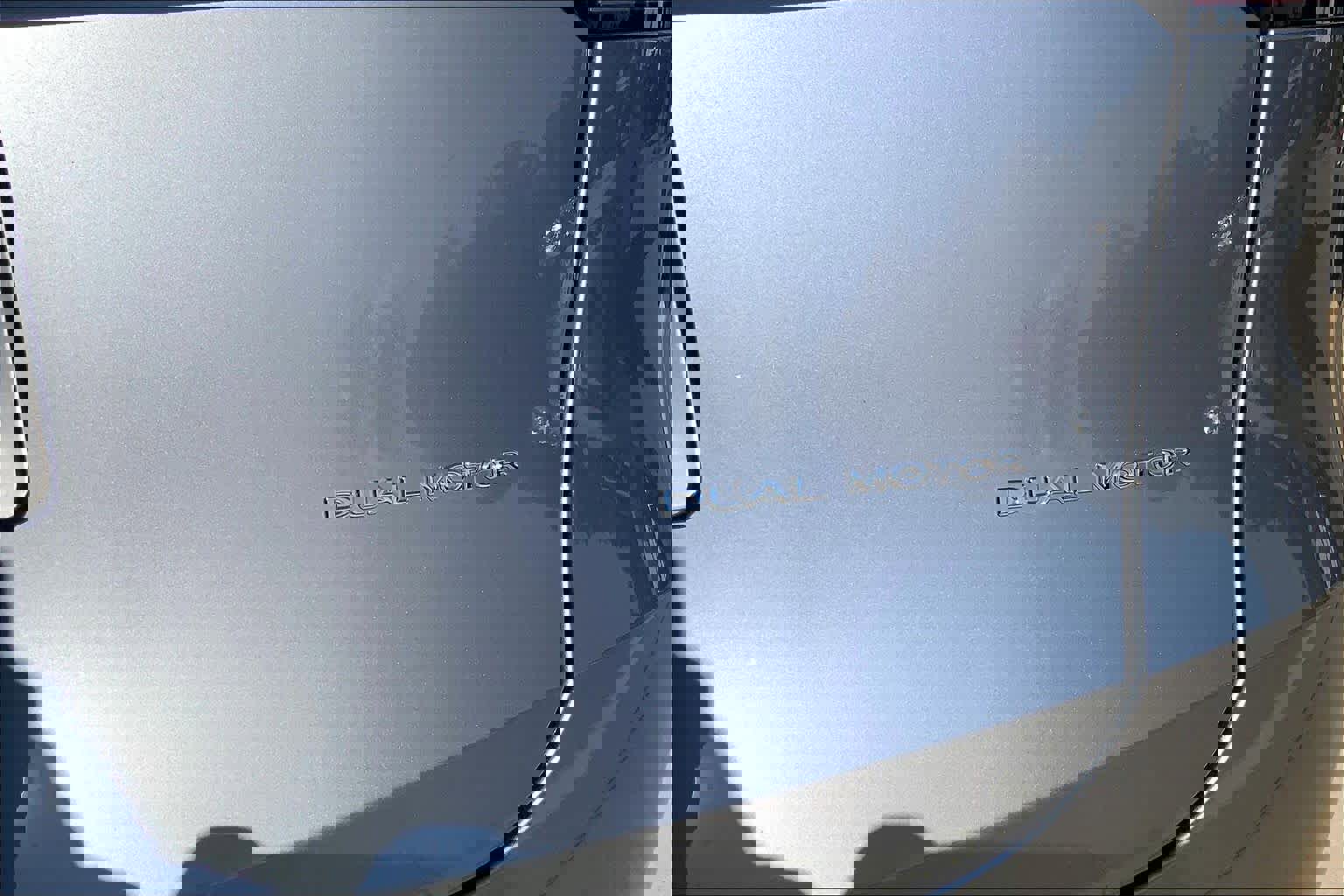 Used 2024 Tesla Model Y Long Range image 9