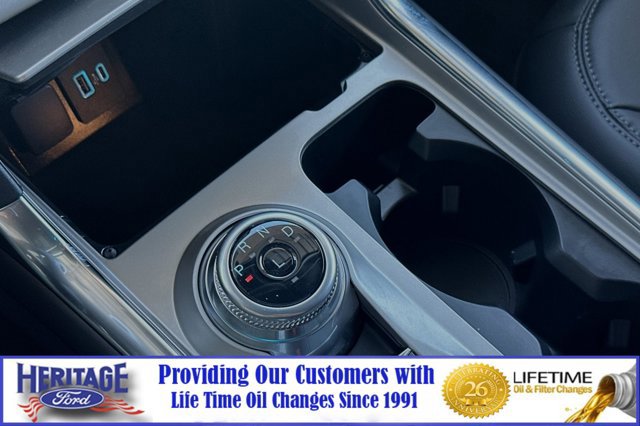 New 2024 Ford Explorer XLT w/ Equipment Group 202A image 19