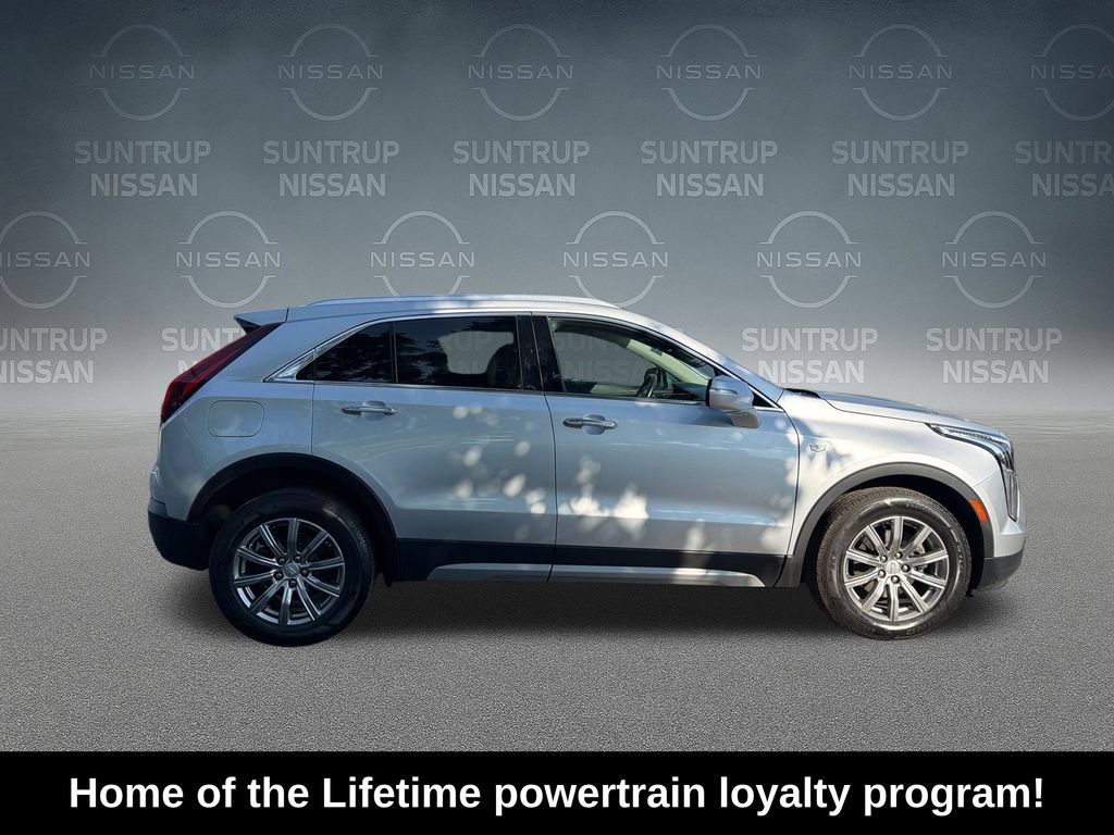 Used 2022 Cadillac XT4 Premium Luxury w/ Safety Alert Package AWD/4WD image 7
