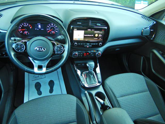 Used 2020 Kia Soul EX image 2