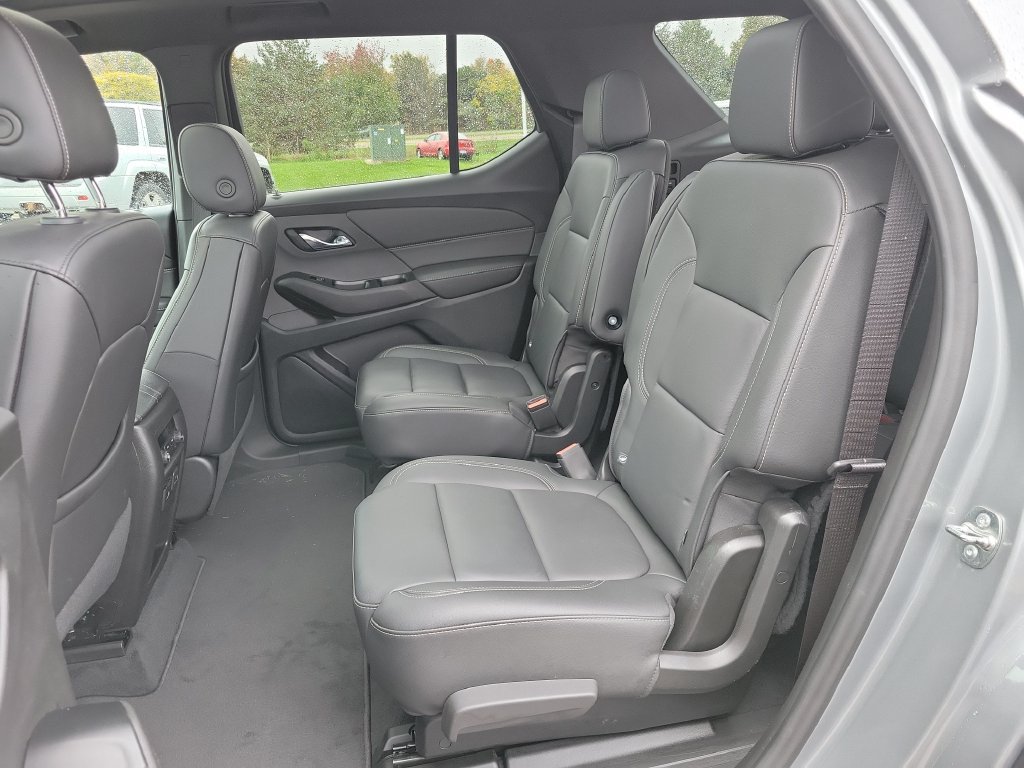 Certified 2023 Chevrolet Traverse LT w/ LT Premium Package AWD/4WD image 31