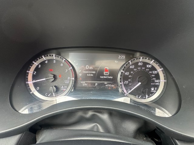 Used 2023 Toyota Highlander XLE AWD/4WD image 35