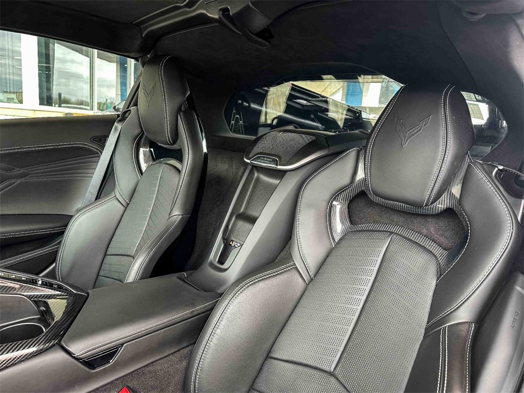 Used 2024 Chevrolet Corvette Z06 w/ Z07 Performance Package image 13