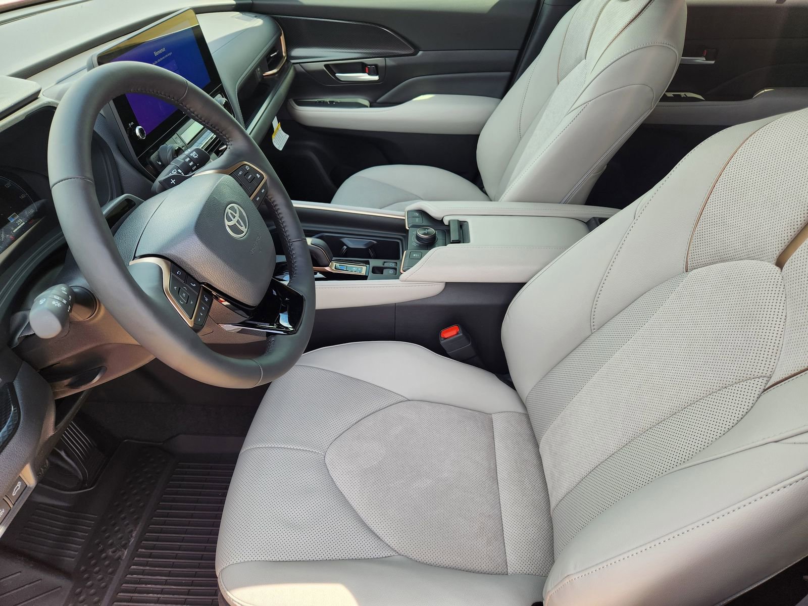 New 2026 Toyota Grand Highlander AWD Hybrid image 12