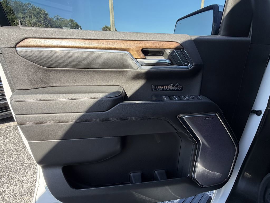 Certified 2023 Chevrolet Silverado 1500 High Country w/ Technology Package image 22