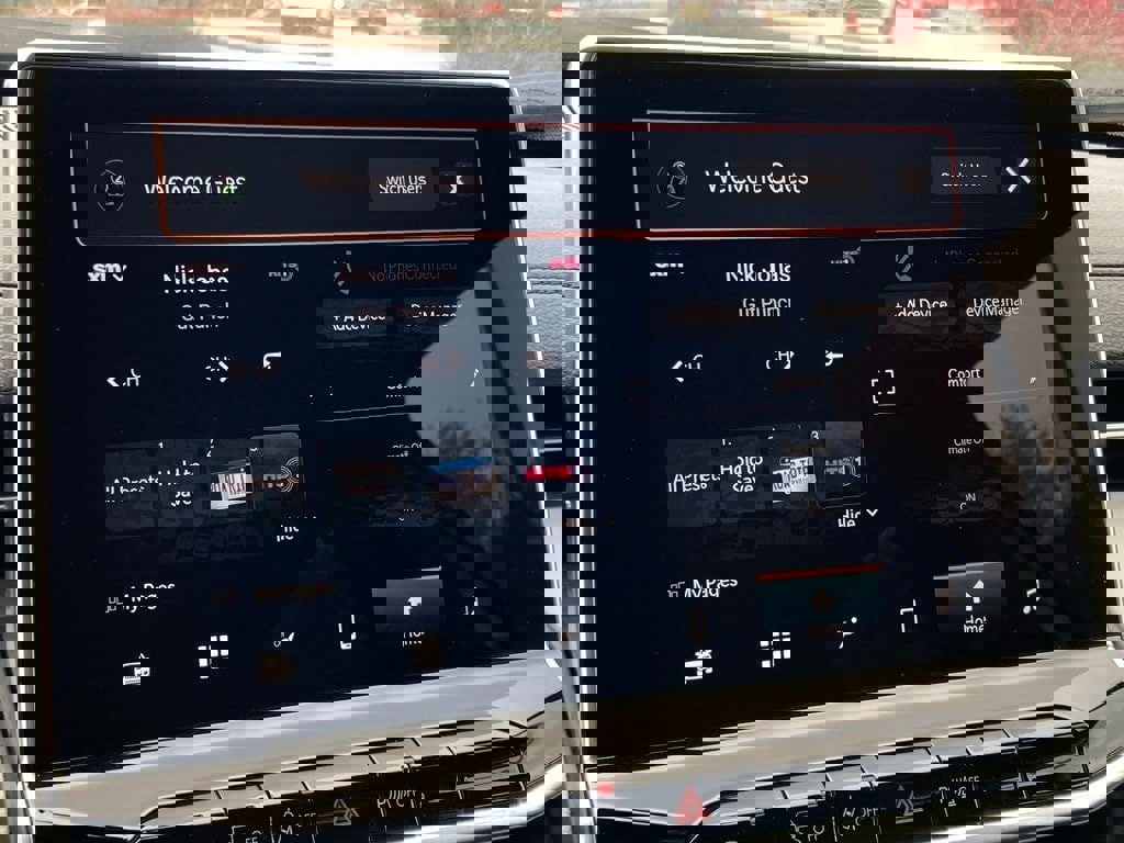 Used 2025 Jeep Compass Limited image 20