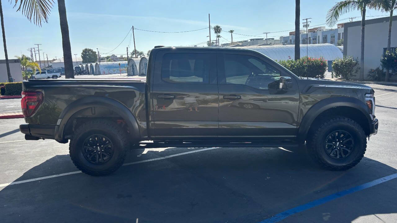 Used 2025 Ford F150 Raptor image 9